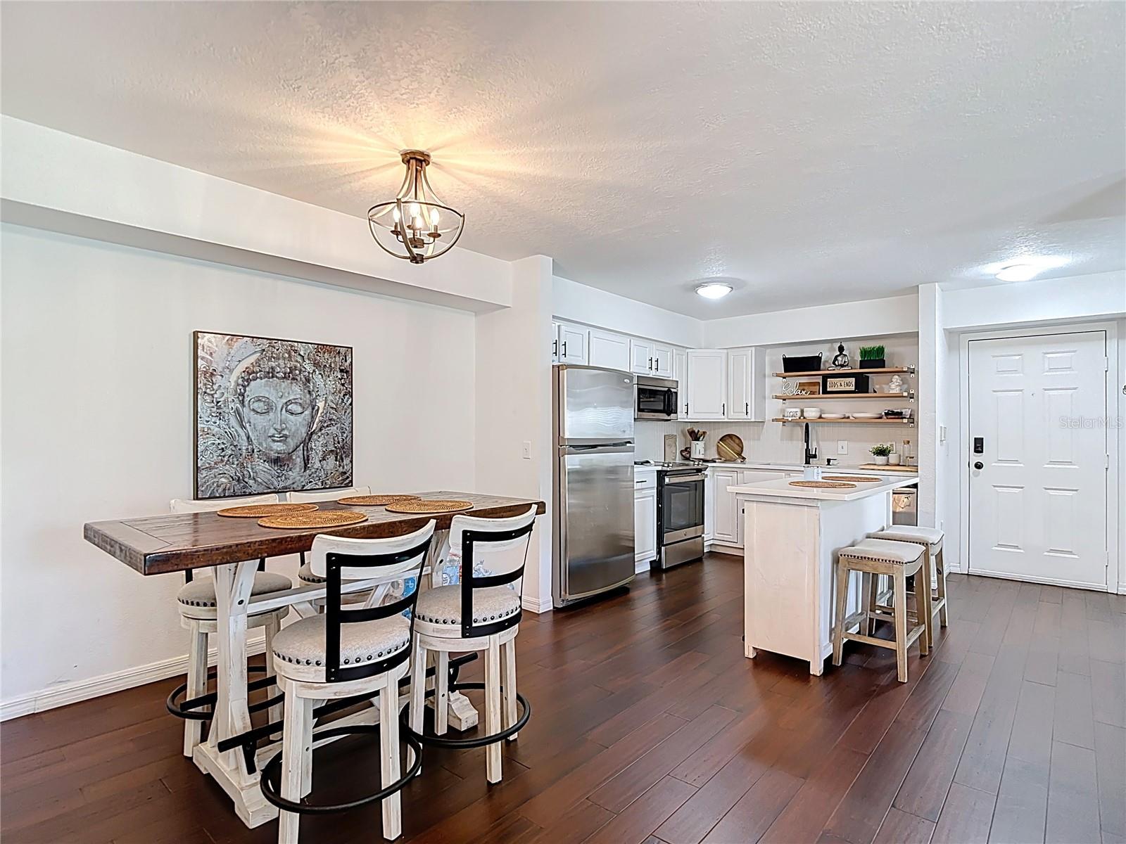 THE HIGHLANDS AT HUNTERS GREE - Residential
