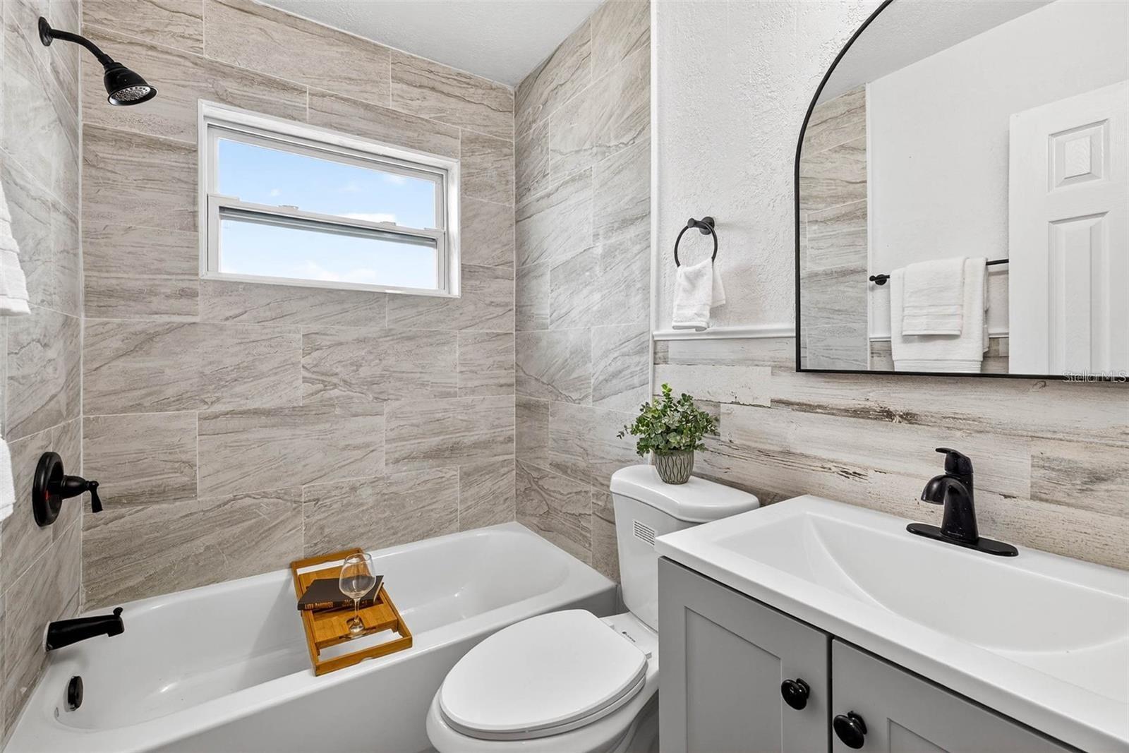 MEADOW LAWN 13TH ADD - Residential