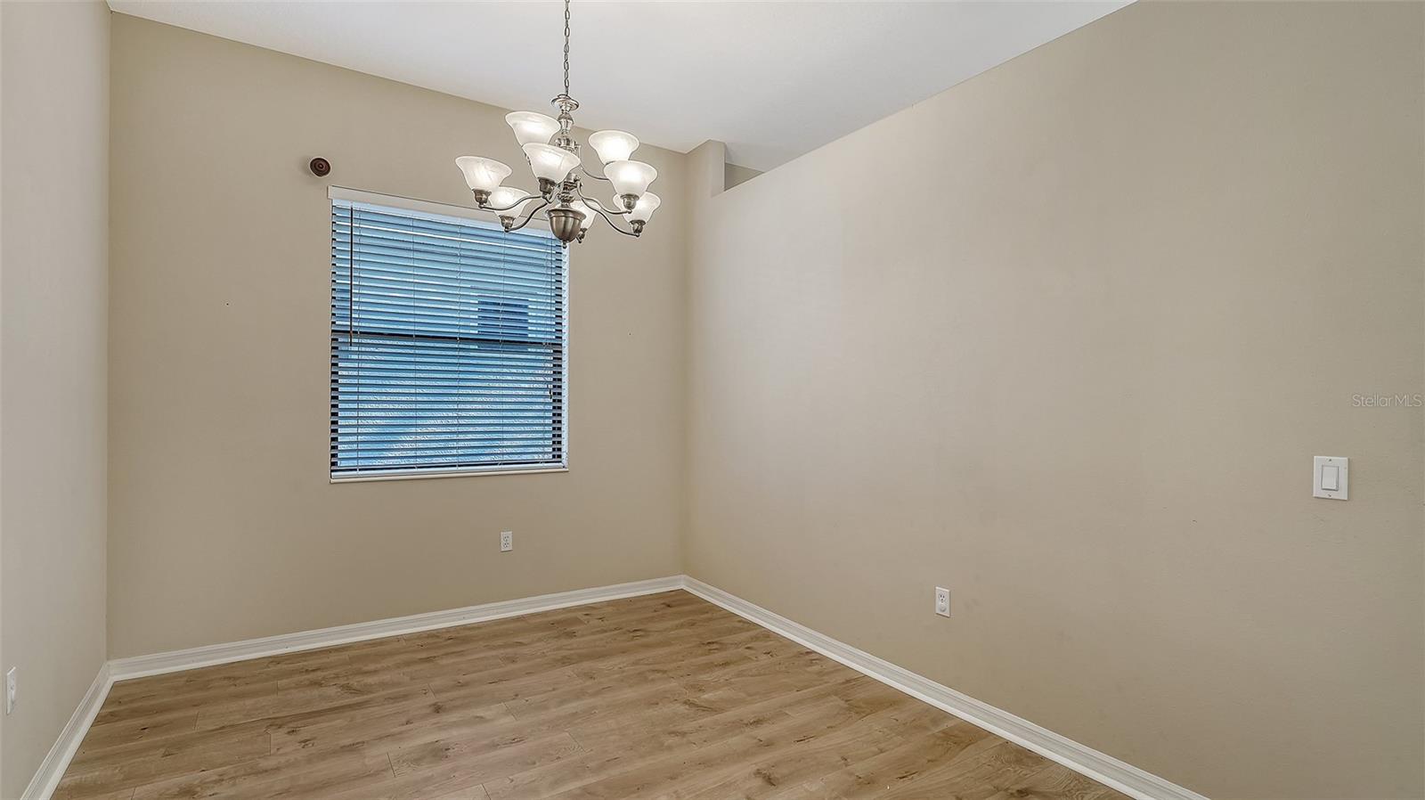 UNIVERSITY PLACE - Residential Lease