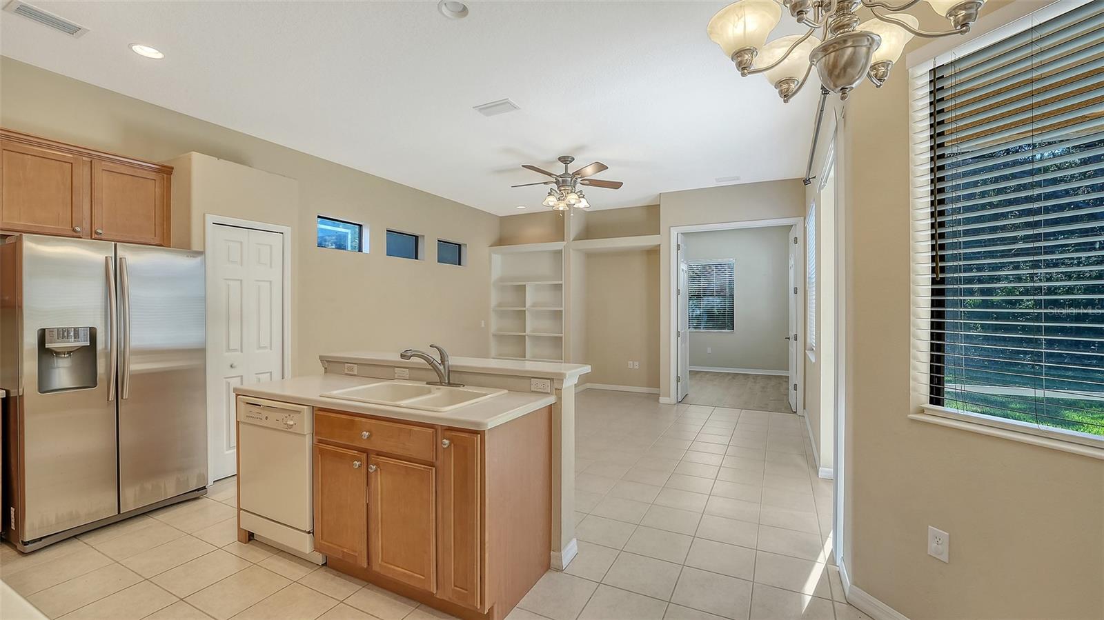 UNIVERSITY PLACE - Residential Lease