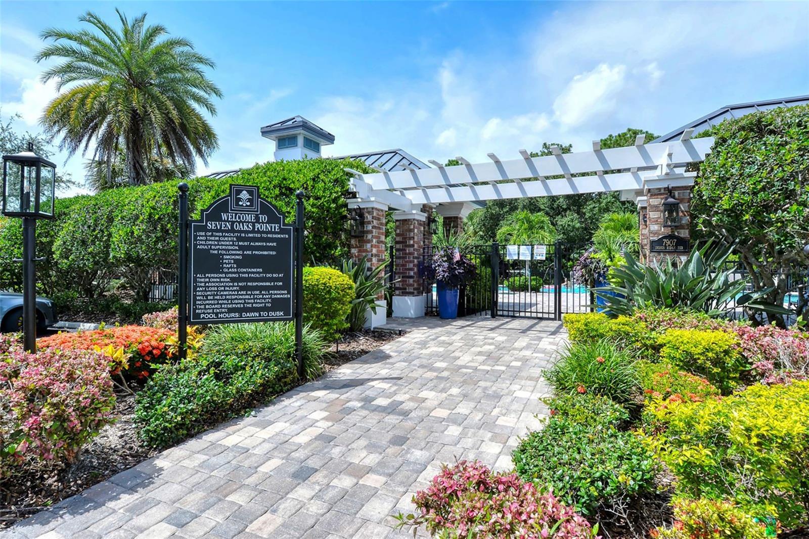 UNIVERSITY PLACE - Residential Lease