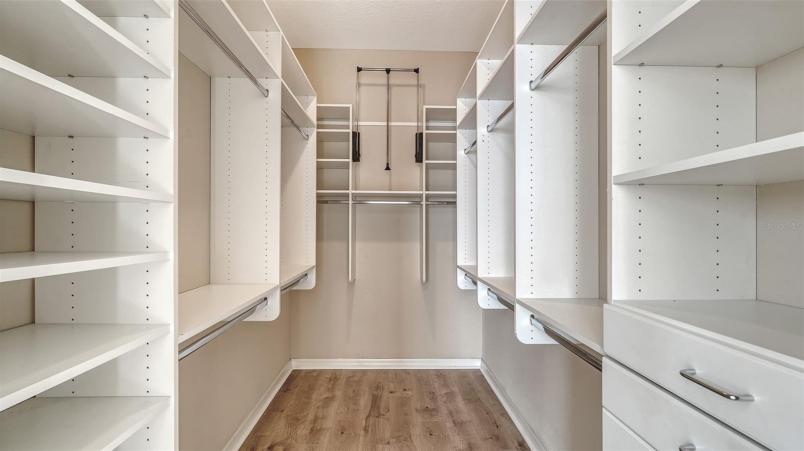 UNIVERSITY PLACE - Residential Lease