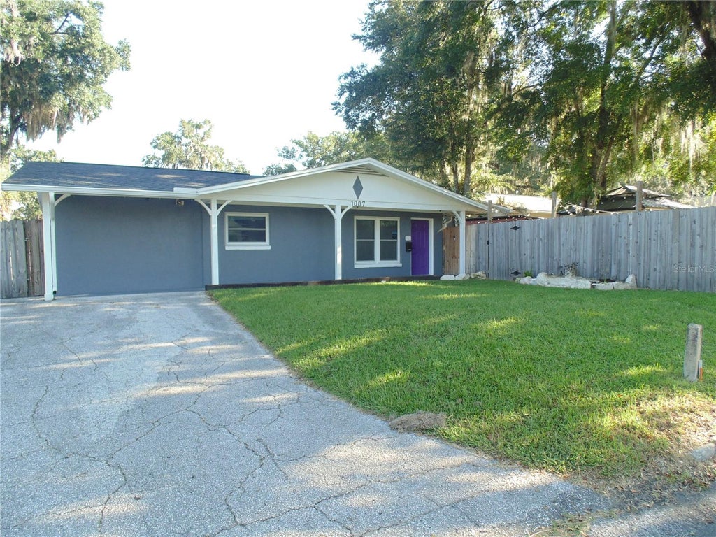 Photo of 1007 NE 2nd Street, Ocala, FL 34470 (MLS # OM732224)