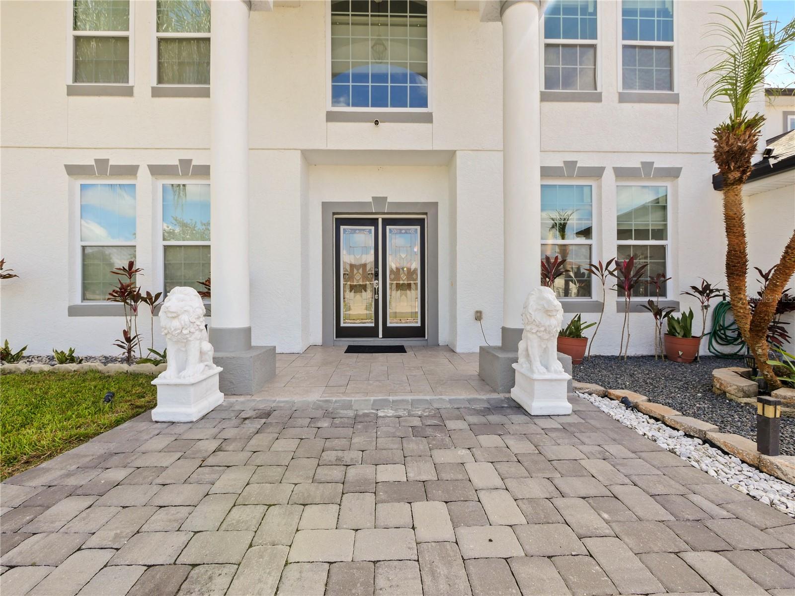 BENTLEY COVE - Residential Lease