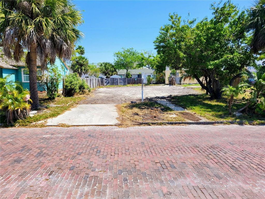 Photo of 3108 56th Street S, Gulfport, FL 33707 (MLS # TB8491253)