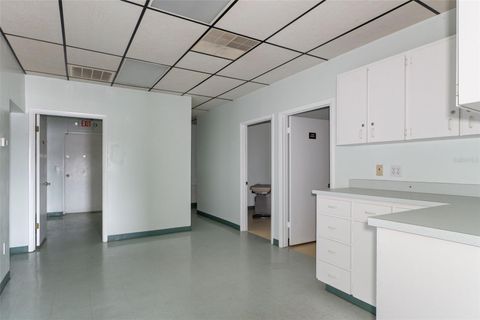 Tiny photo for 936 N Suncoast Boulevard, Crystal River, FL 34429 (MLS # OM720241)