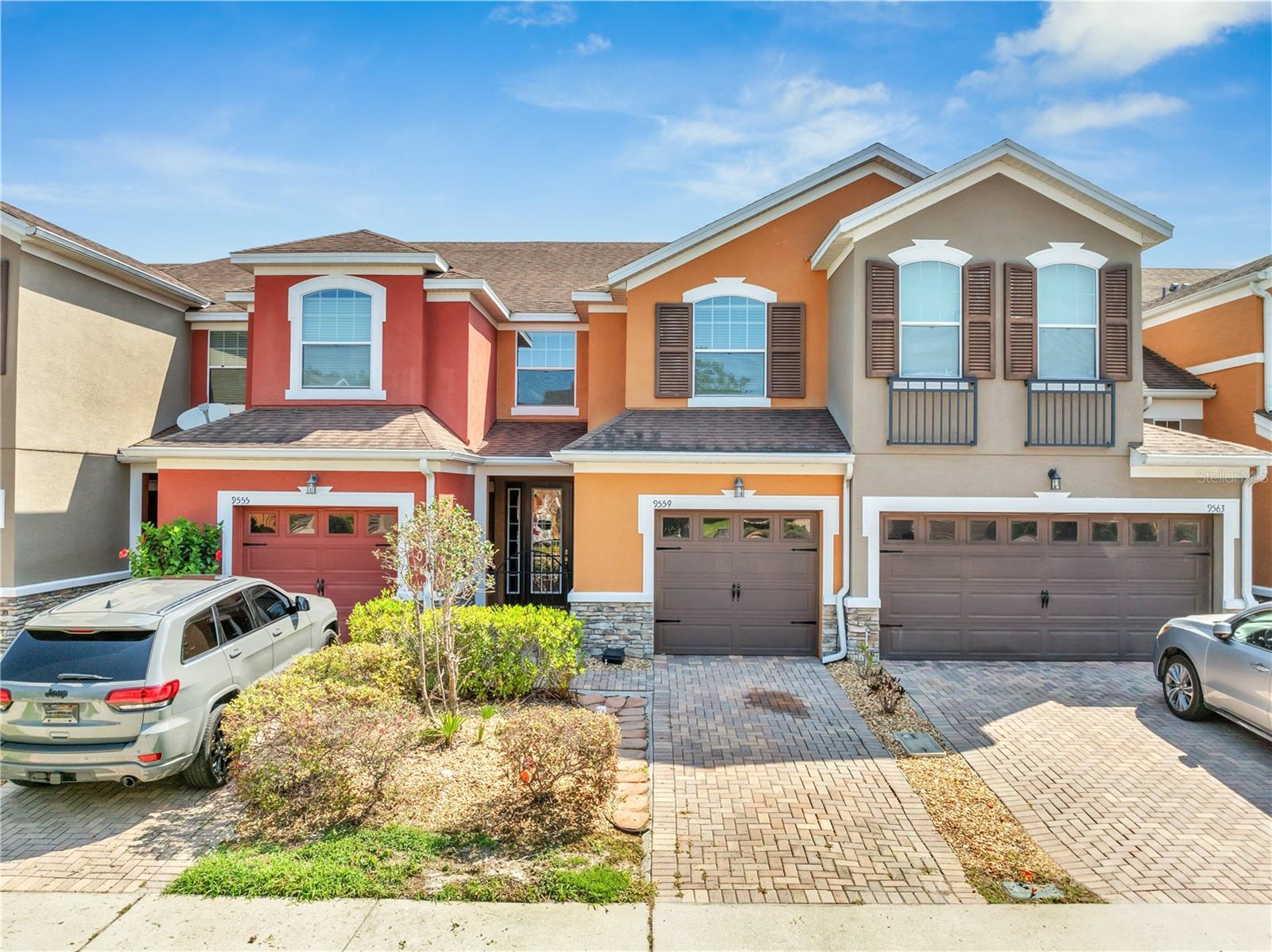 9559 SILVER BUTTONWOOD STREET