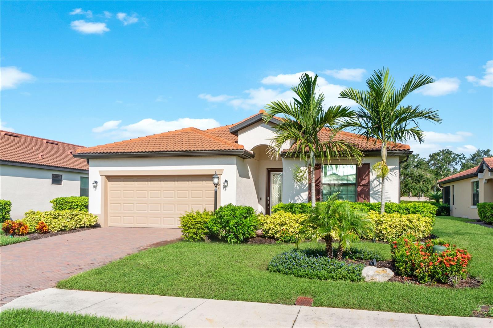 Opportunity knocks! This beautifully maintained 3-bedroom, 2-bathroom single-family home offers the perfect blend of comfort, modern style, and access to resort-style living within Rosedale Golf & Country Club, a premier golf and tennis community adjacent to Lakewood Ranch.
The living area features a modern kitchen with quartz countertops, stainless steel gas appliances, and a breakfast bar that flows seamlessly into the living and dining areas.
The open-concept living space features tall ceilings, 8 foot tall six-panel doors, modern baseboard and casing trim, crown molding, recessed lighting, as well as abundant natural light. The custom feature wall in the dining space is a true eye catcher!
The master bedroom is a true retreat, with many windows bringing in natural light. There is a walk-in closet and en-suite bathroom, complete with dual quartz vanities, soaking tub, and separate shower. Two additional bedrooms are set on the opposite side of this split floorplan for additional privacy.
Private screened lanai overlooks a large, serene backyard with total privacy and long vistas of nature. Meticulous landscaping surrounds the home and is fully maintained by the HOA.
Live in the heart of Rosedale, with access to an 18-hole championship golf course, tennis courts, fitness center, clubhouse, and resort-style pool. Rosedale features two fully manned gated entries, a social event calendar and restaurant/bar, as well as gorgeous parks and lake vistas throughout the well-established community!
From here, you have easy access to Bradenton and Sarasota’s pristine beaches, top-rated schools, Lakewood Ranch dining and conveniences, shopping and dining at University Town Center, all with easy access to I-75 for commutes to Tampa and Venice/Naples.
Schedule a private tour today to view this exceptional home!