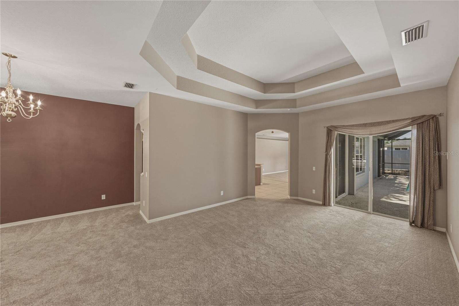 VALRICO LAKE - Residential