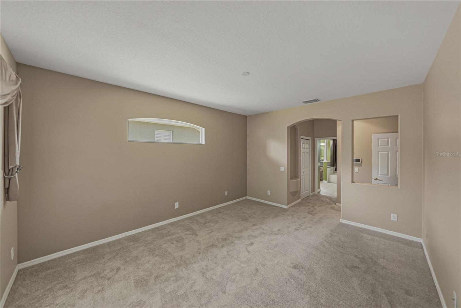 VALRICO LAKE - Residential