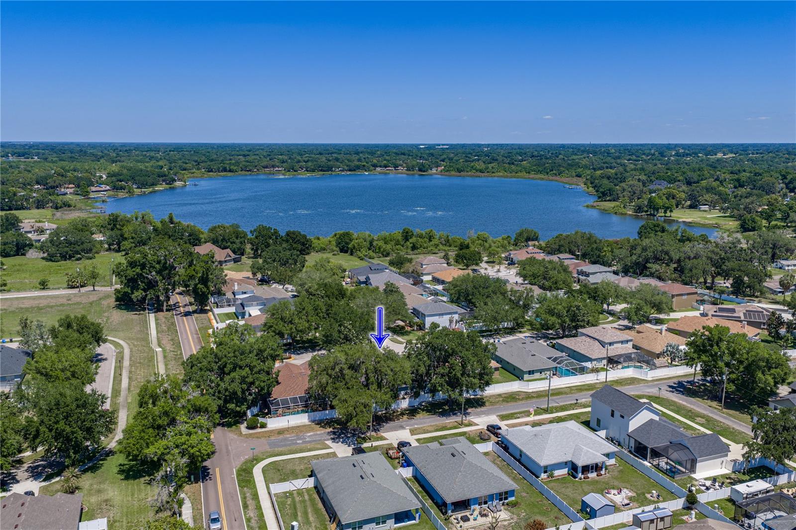 VALRICO LAKE - Residential