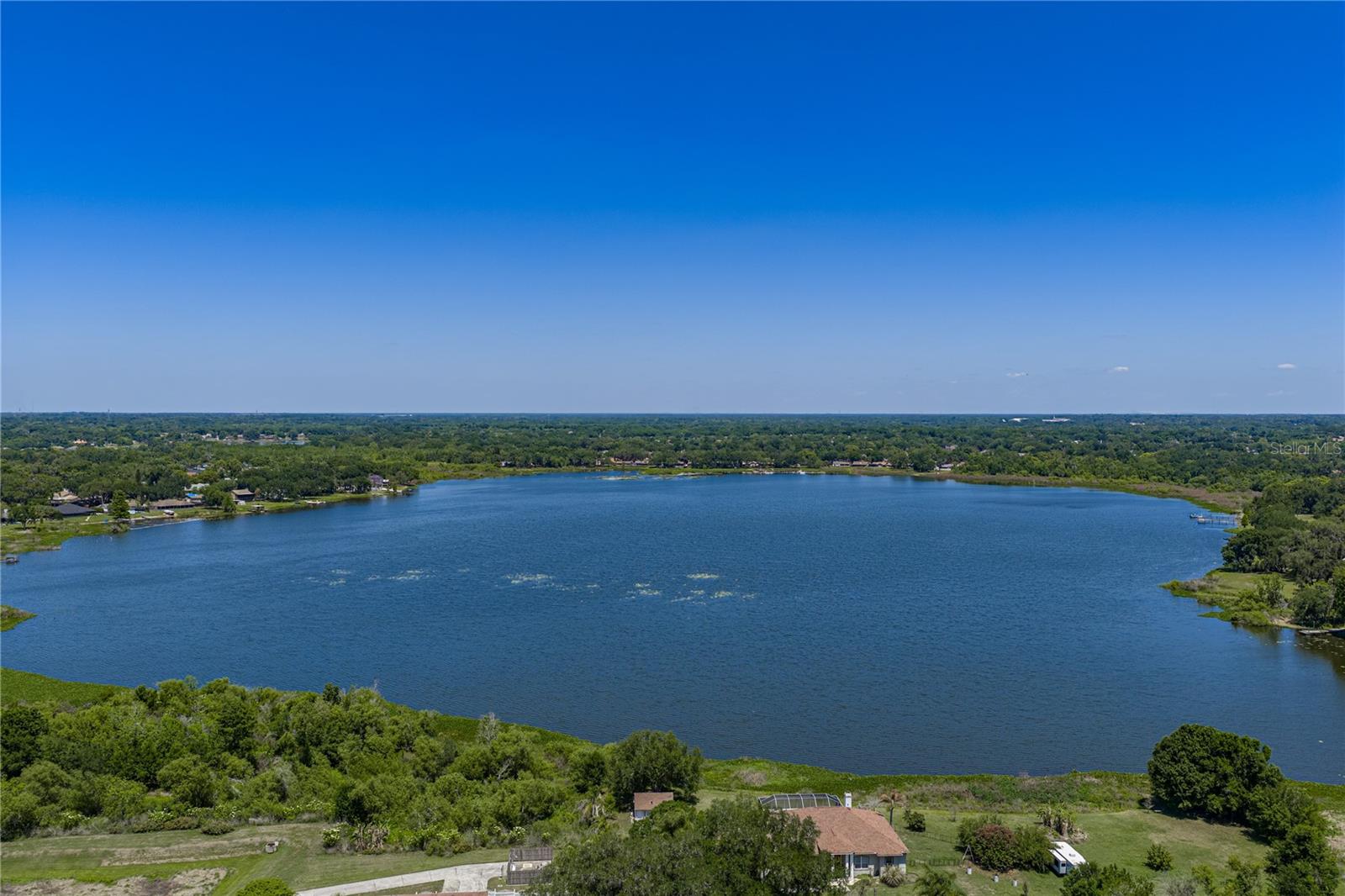VALRICO LAKE - Residential