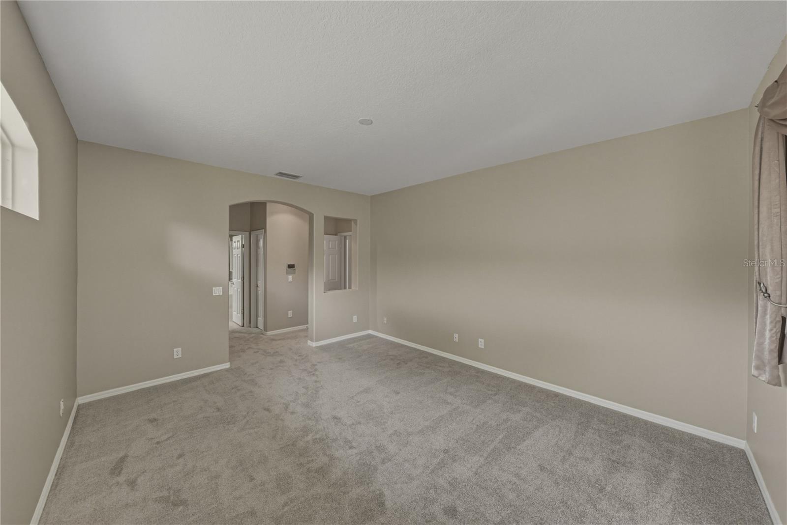 VALRICO LAKE - Residential