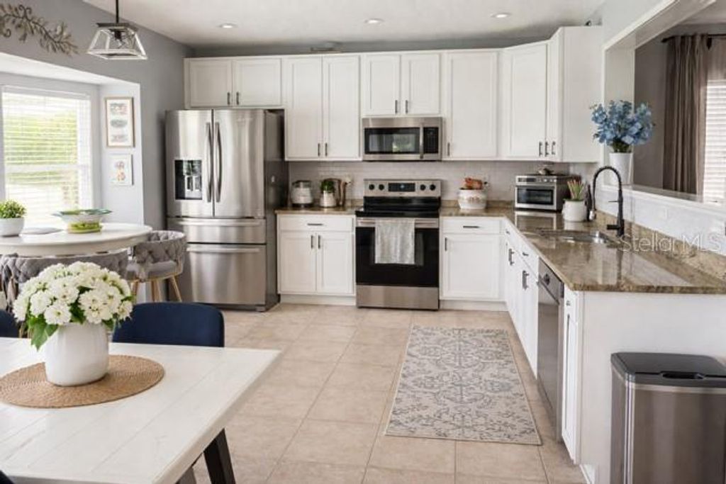 Photo of 16313 Bridgecrossing Drive, Lithia, FL 33547 (MLS # TB8497320)