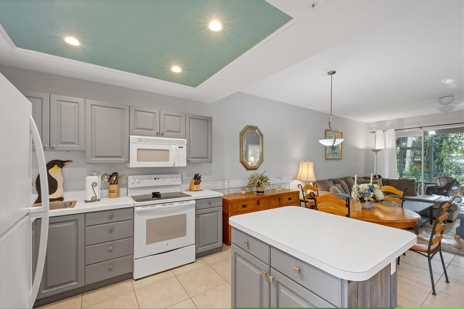 PINESTONE AT PALMER RANCH - Residential