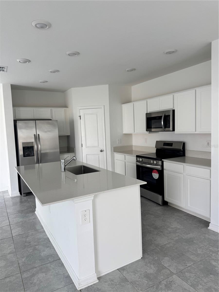 PEACE CREEK RESERVE - Residential Lease