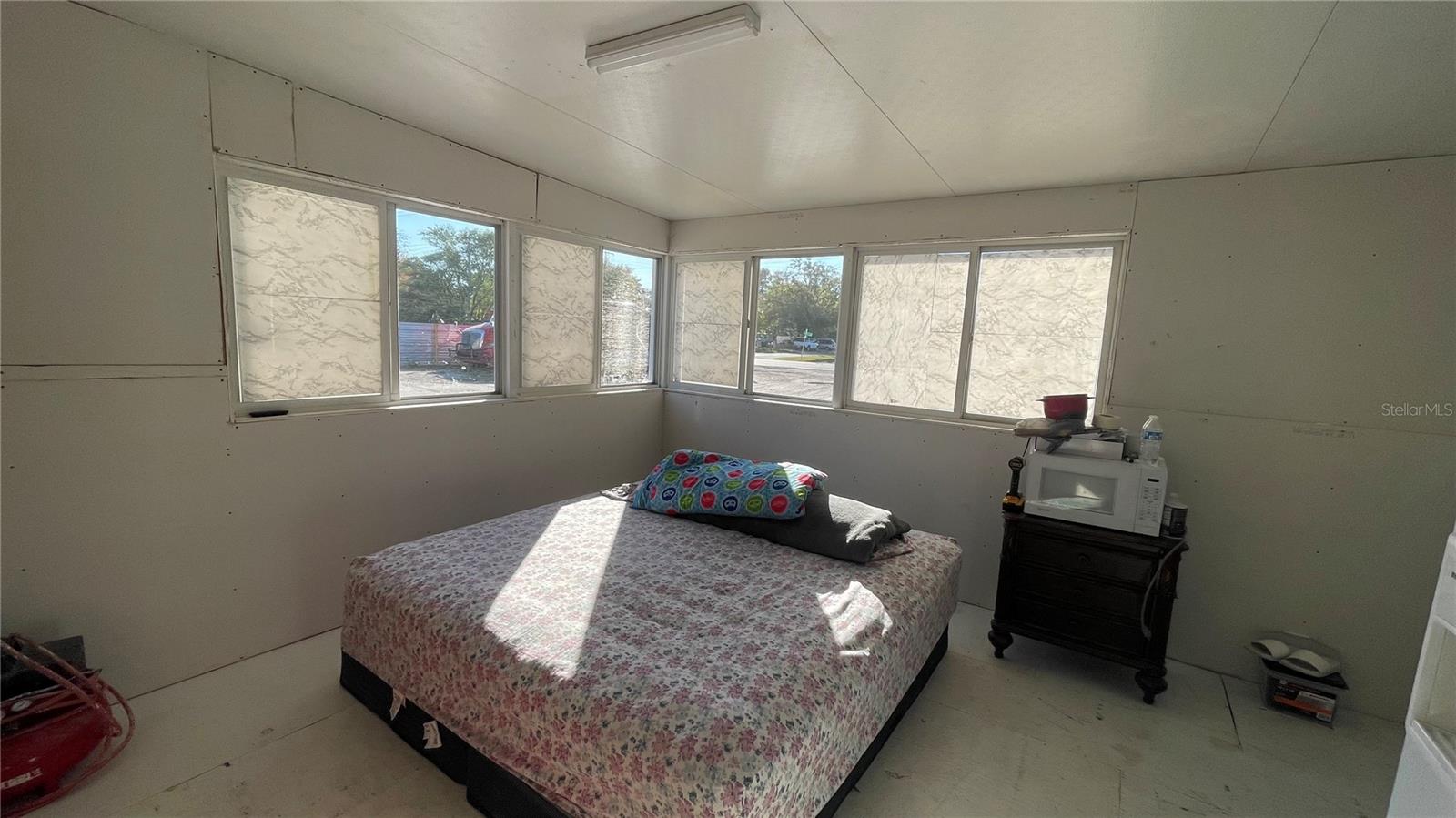 SOUTH TAMPA SUB - Commercial Sale