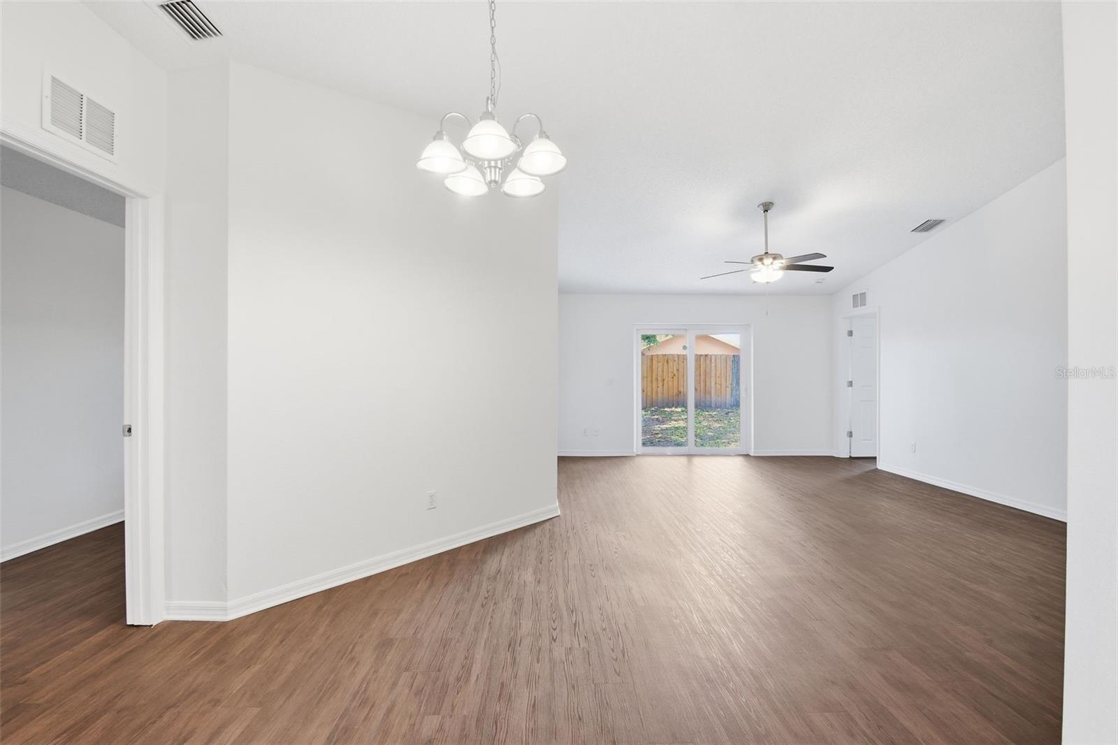 SUMMERFIELD VILAGE 1 TR 32 - Residential