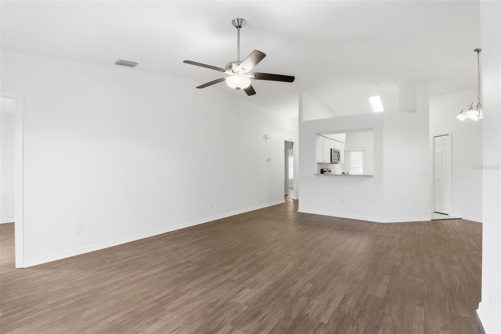 SUMMERFIELD VILAGE 1 TR 32 - Residential