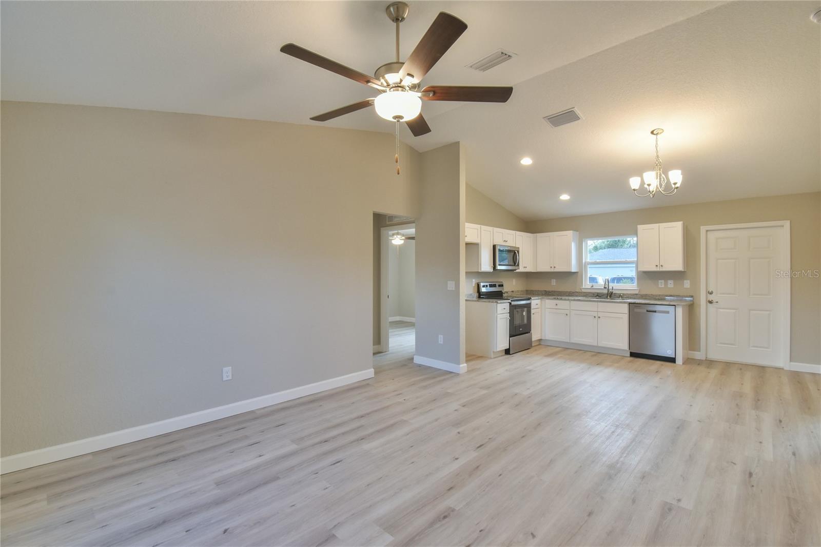 MARION OAKS UN 01 - Residential