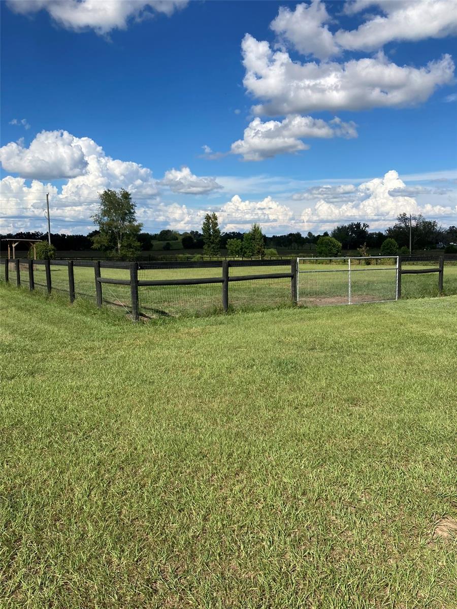 ACREAGE NON SUBDIVISION - Residential