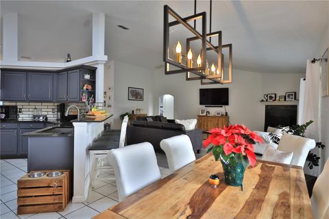 Tiny photo for 20462 SW 36th Street, Dunnellon, FL 34431 (MLS # OM715927)