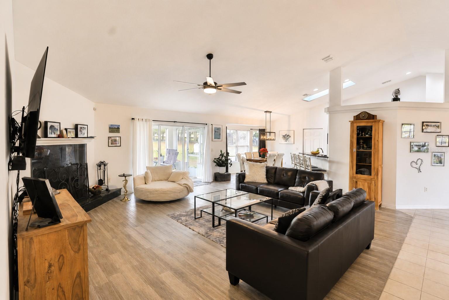 ACREAGE NON SUBDIVISION - Residential