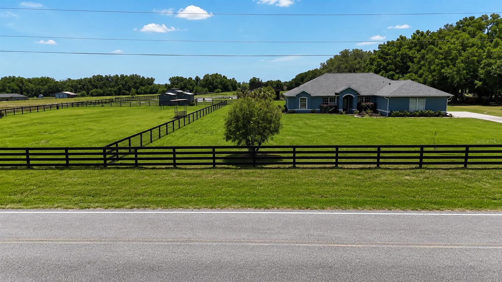 ACREAGE NON SUBDIVISION - Residential