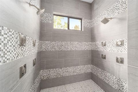 Tiny photo for 1020 SE 46th Street, Ocala, FL 34480 (MLS # OM719471)