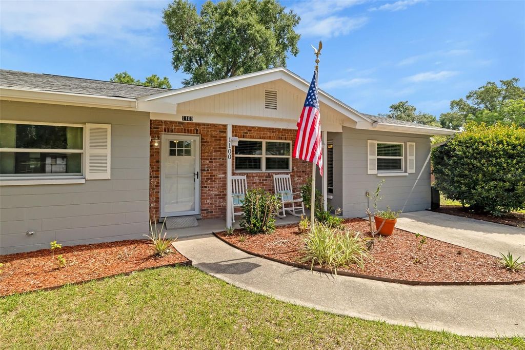 Photo of 1100 N Hill Court, Bartow, FL 33830 (MLS # A4692864)