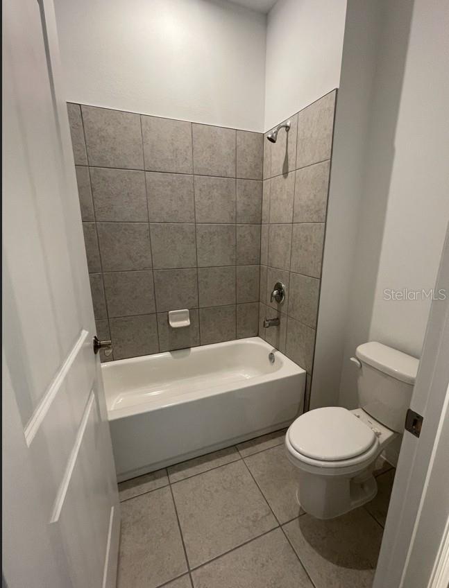 COVERED BRIDGE - Residential Lease