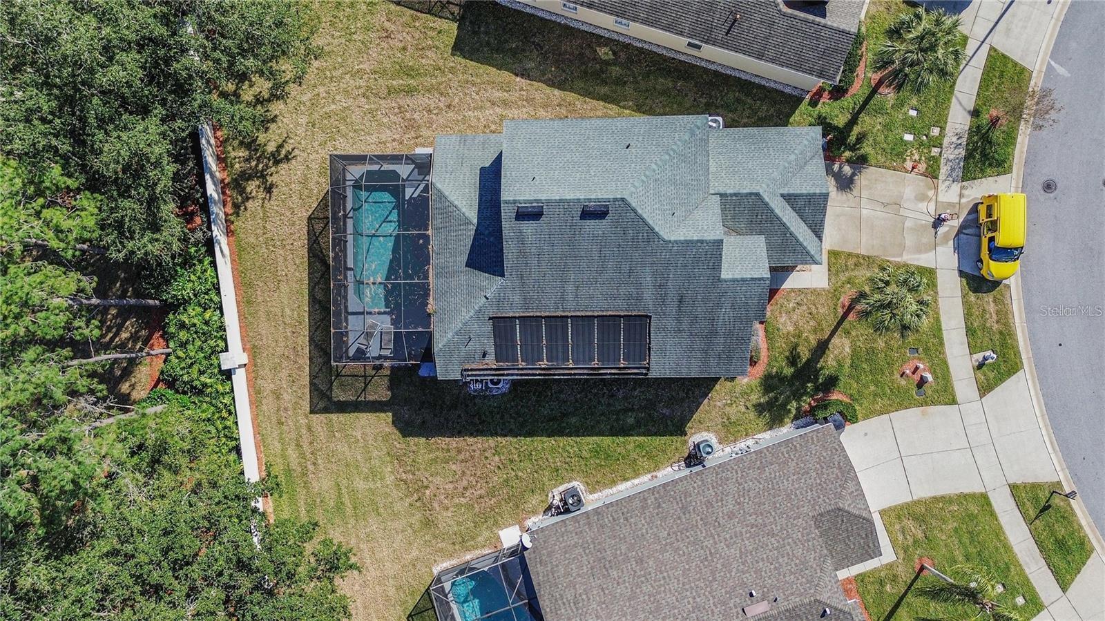 8048 KING PALM CIRCLE