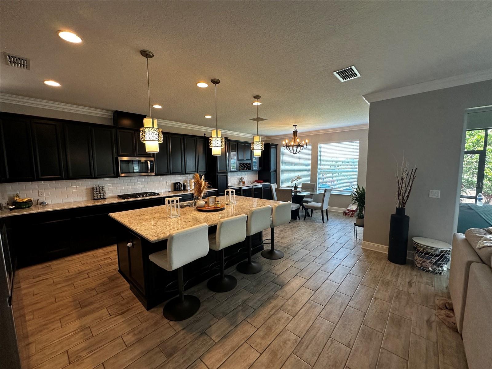 1521 SOURWOOD DRIVE
