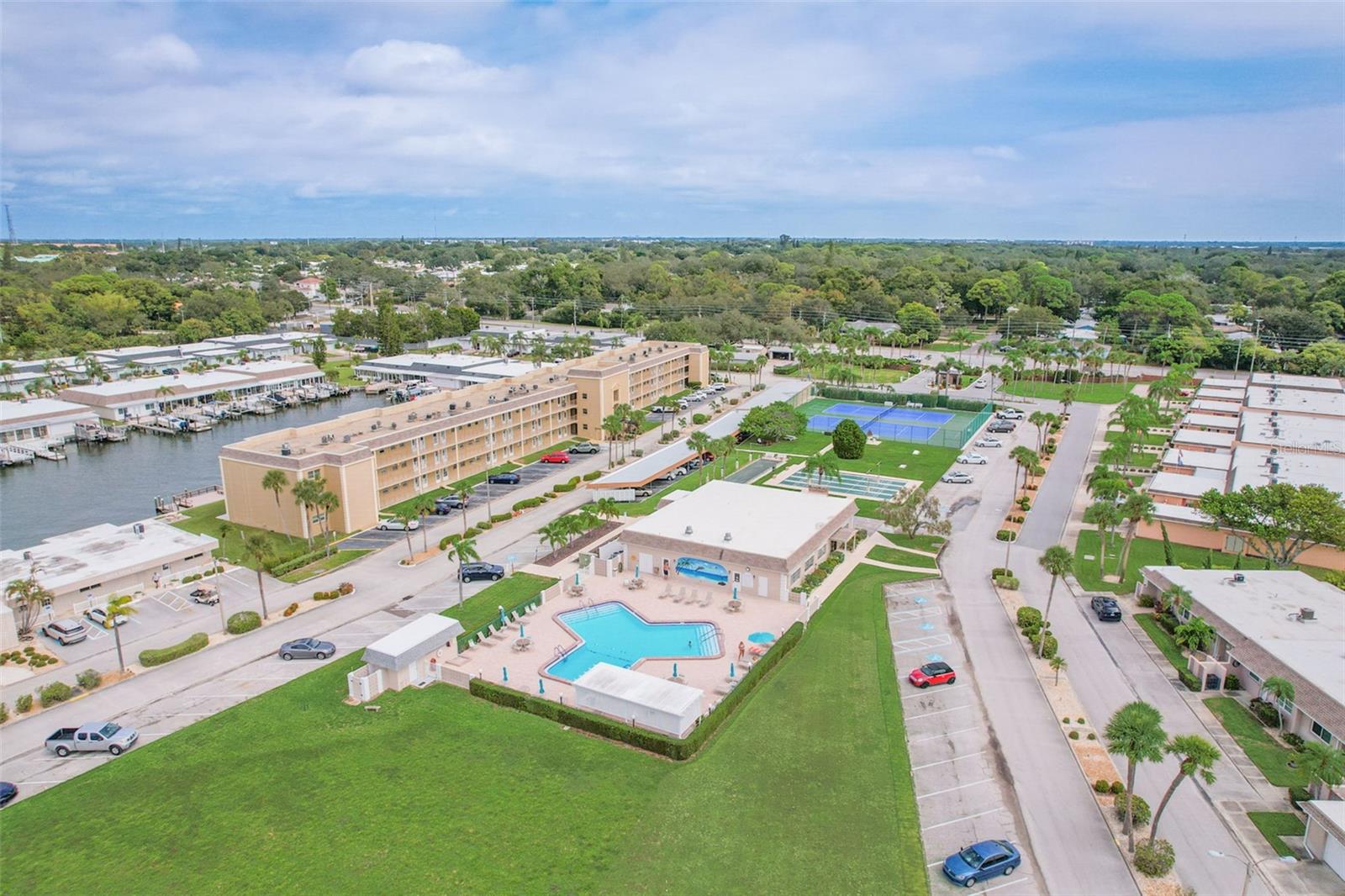 BOCA CIEGA POINT EAST - Residential
