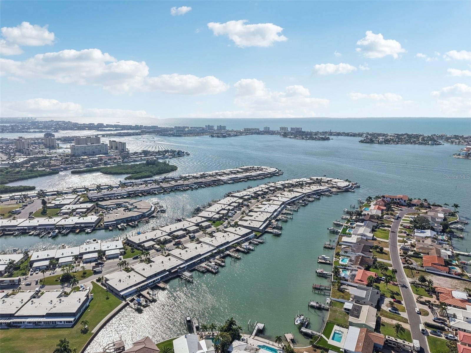 BOCA CIEGA POINT EAST - Residential