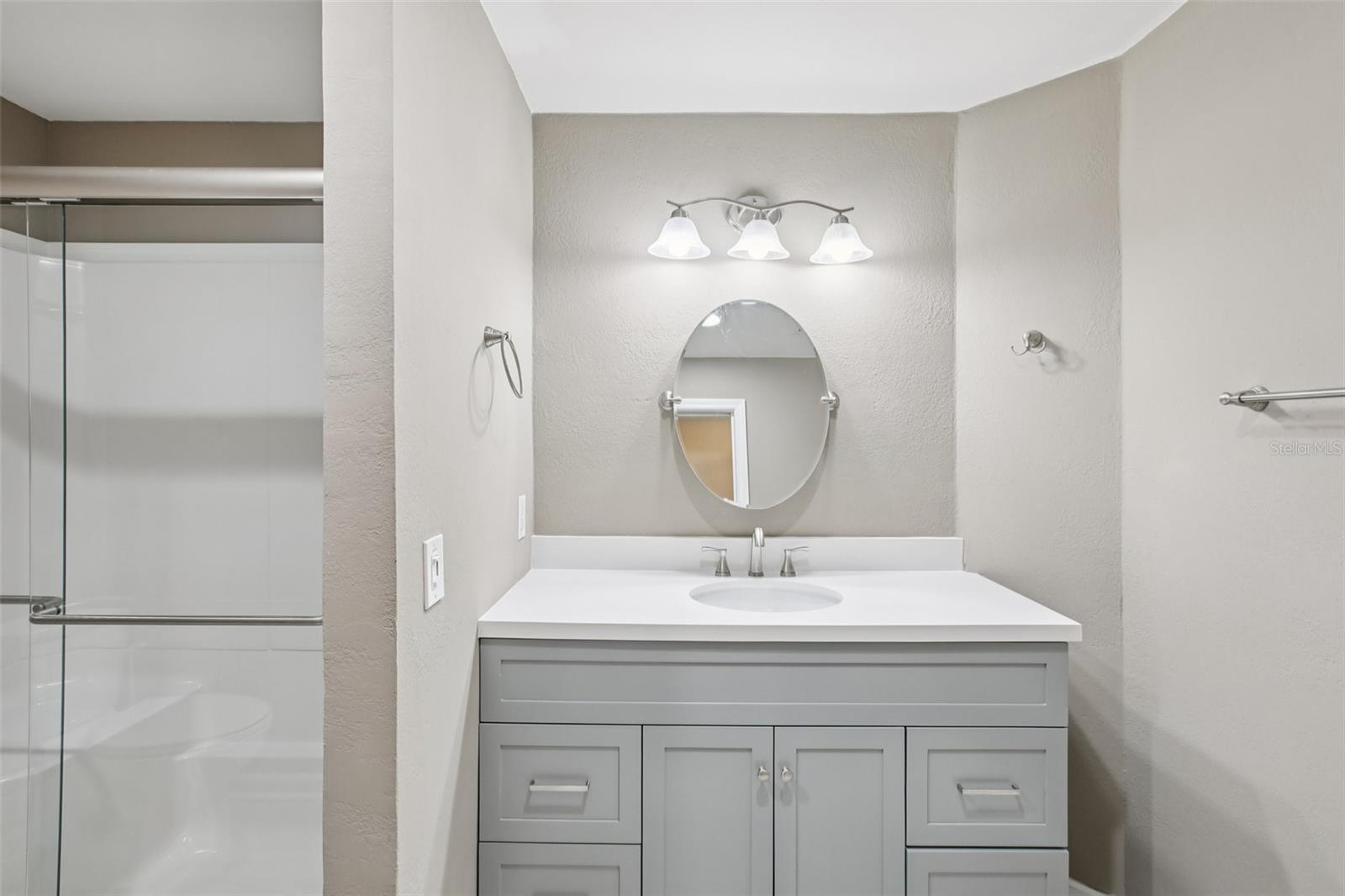 BOCA CIEGA POINT EAST - Residential