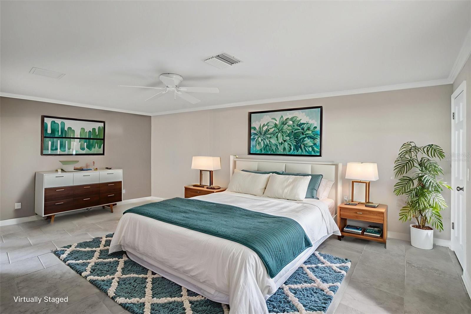 BOCA CIEGA POINT EAST - Residential