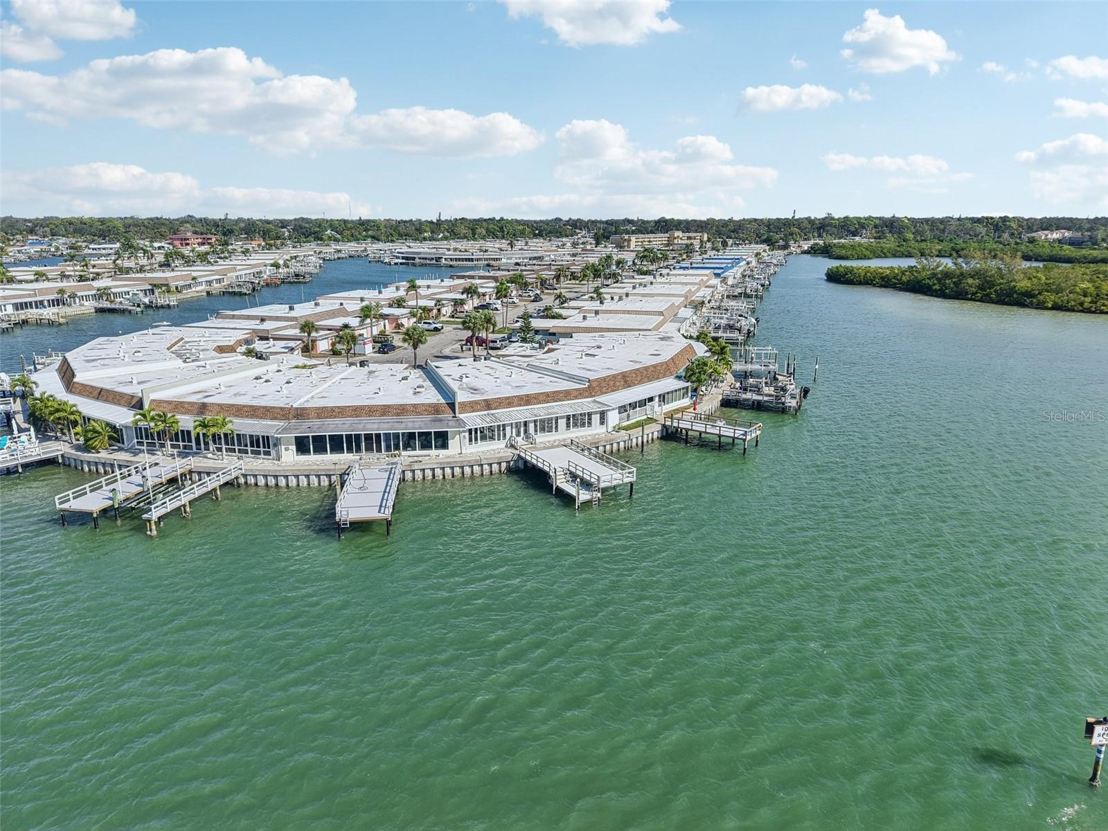 BOCA CIEGA POINT EAST - Residential