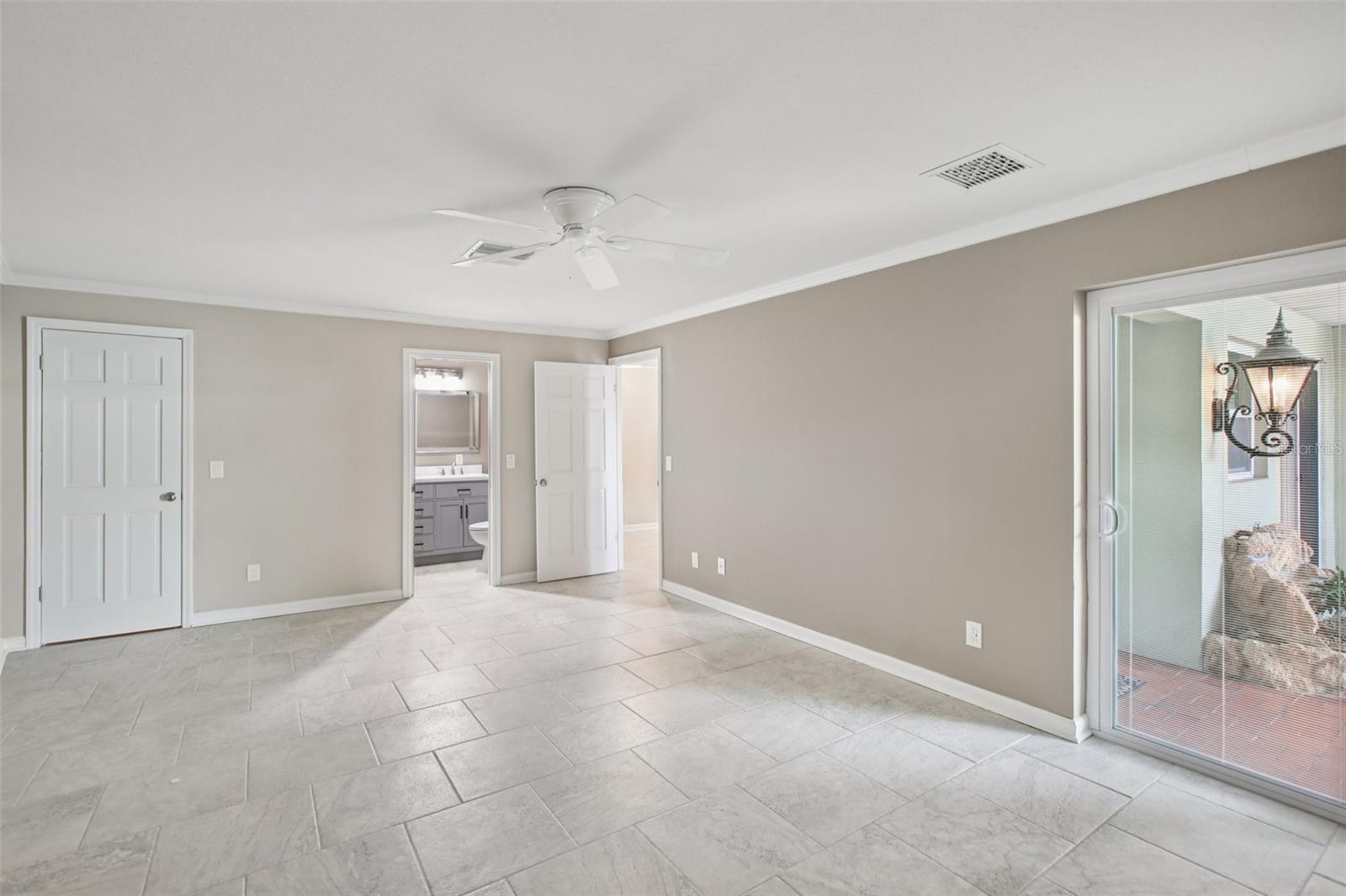 BOCA CIEGA POINT EAST - Residential
