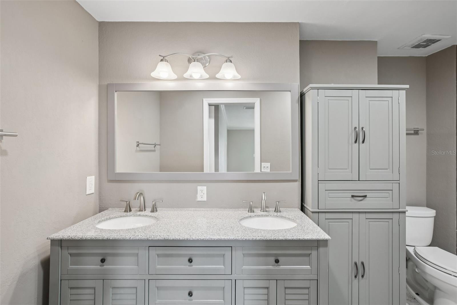 BOCA CIEGA POINT EAST - Residential