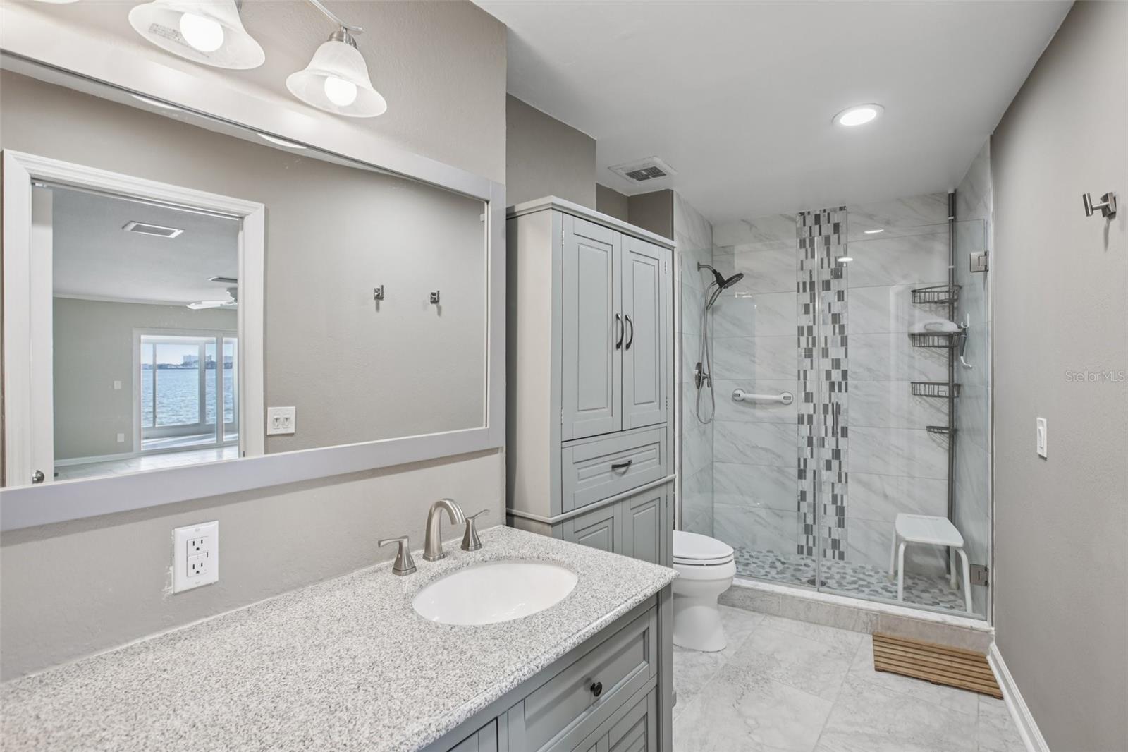 BOCA CIEGA POINT EAST - Residential