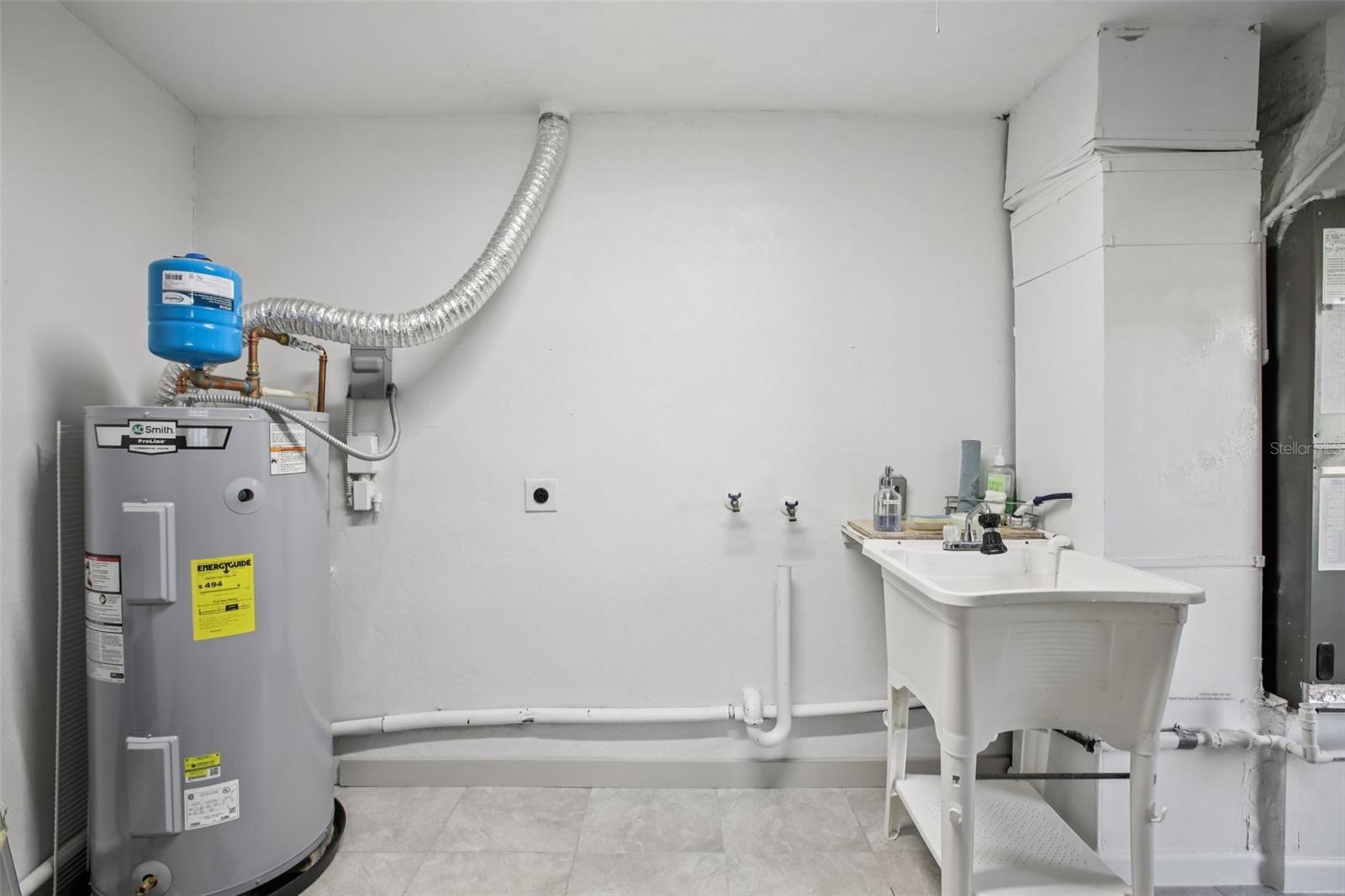 BOCA CIEGA POINT EAST - Residential