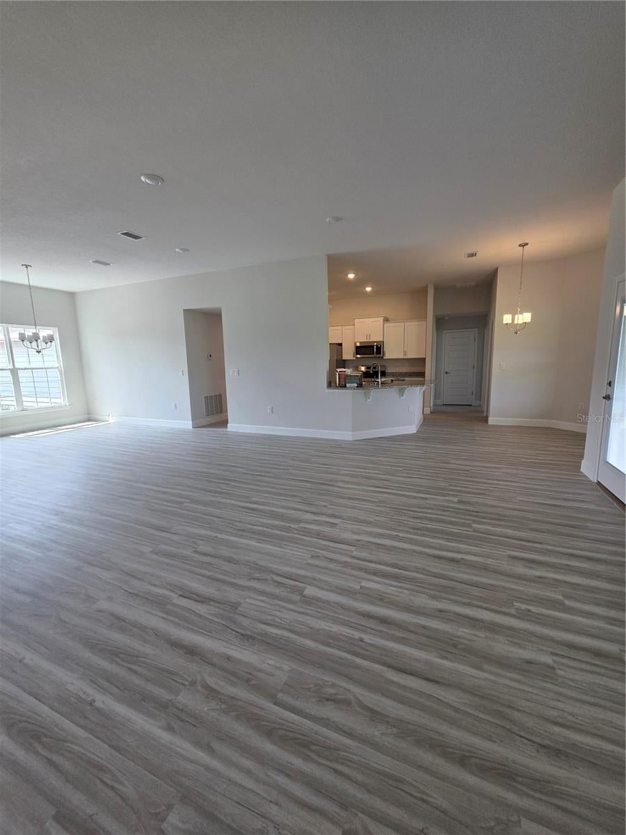 461 SW BELLFLOWER DRIVE