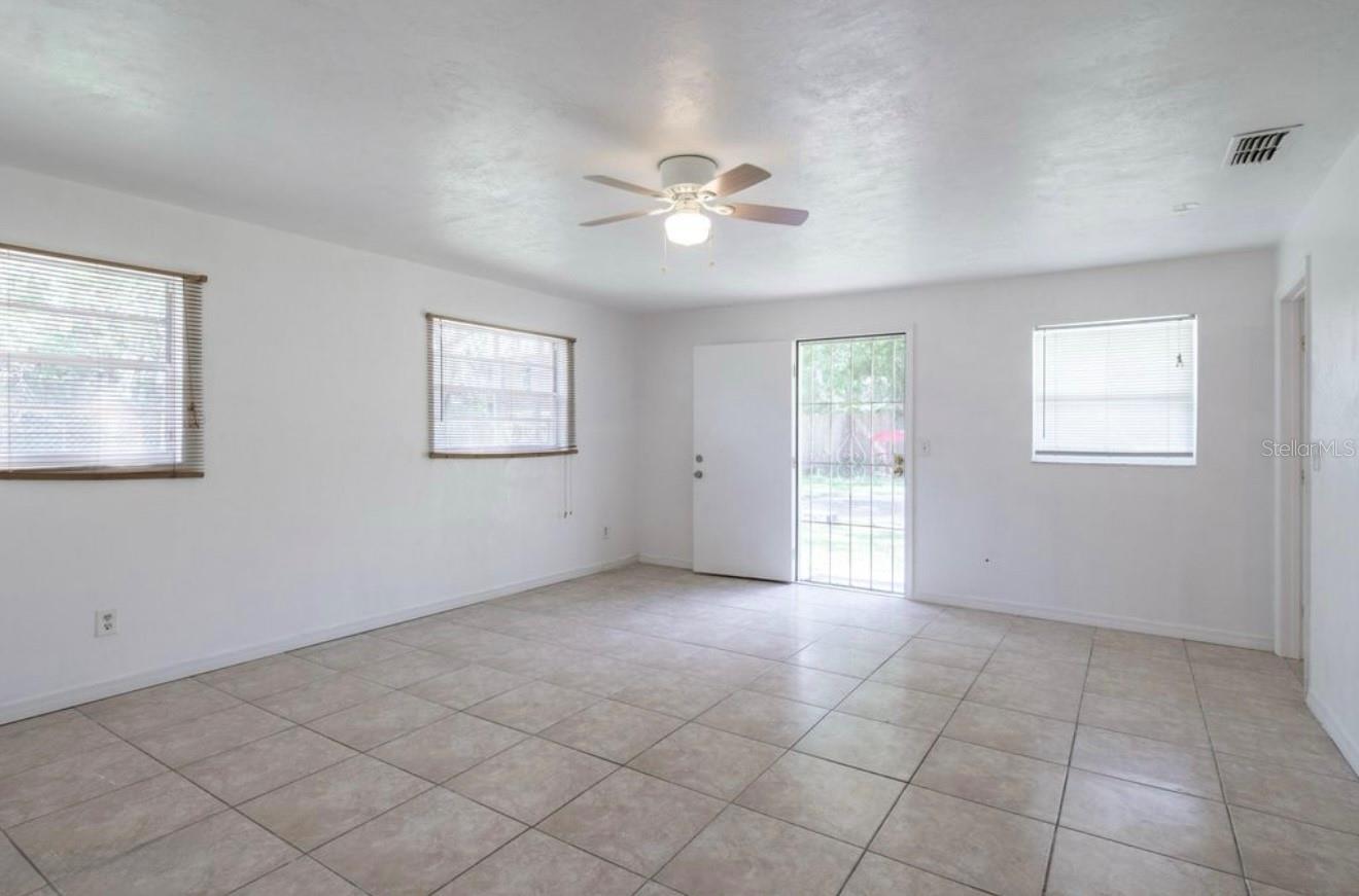 DAYTONA GARDENS 06 - Residential