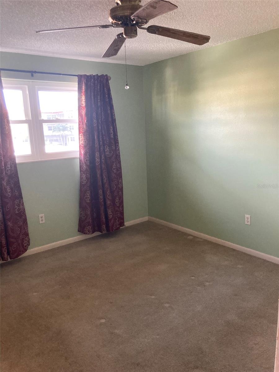 FIVE TOWNS OF ST PETE - Residential Lease