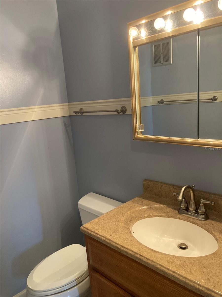 FIVE TOWNS OF ST PETE - Residential Lease