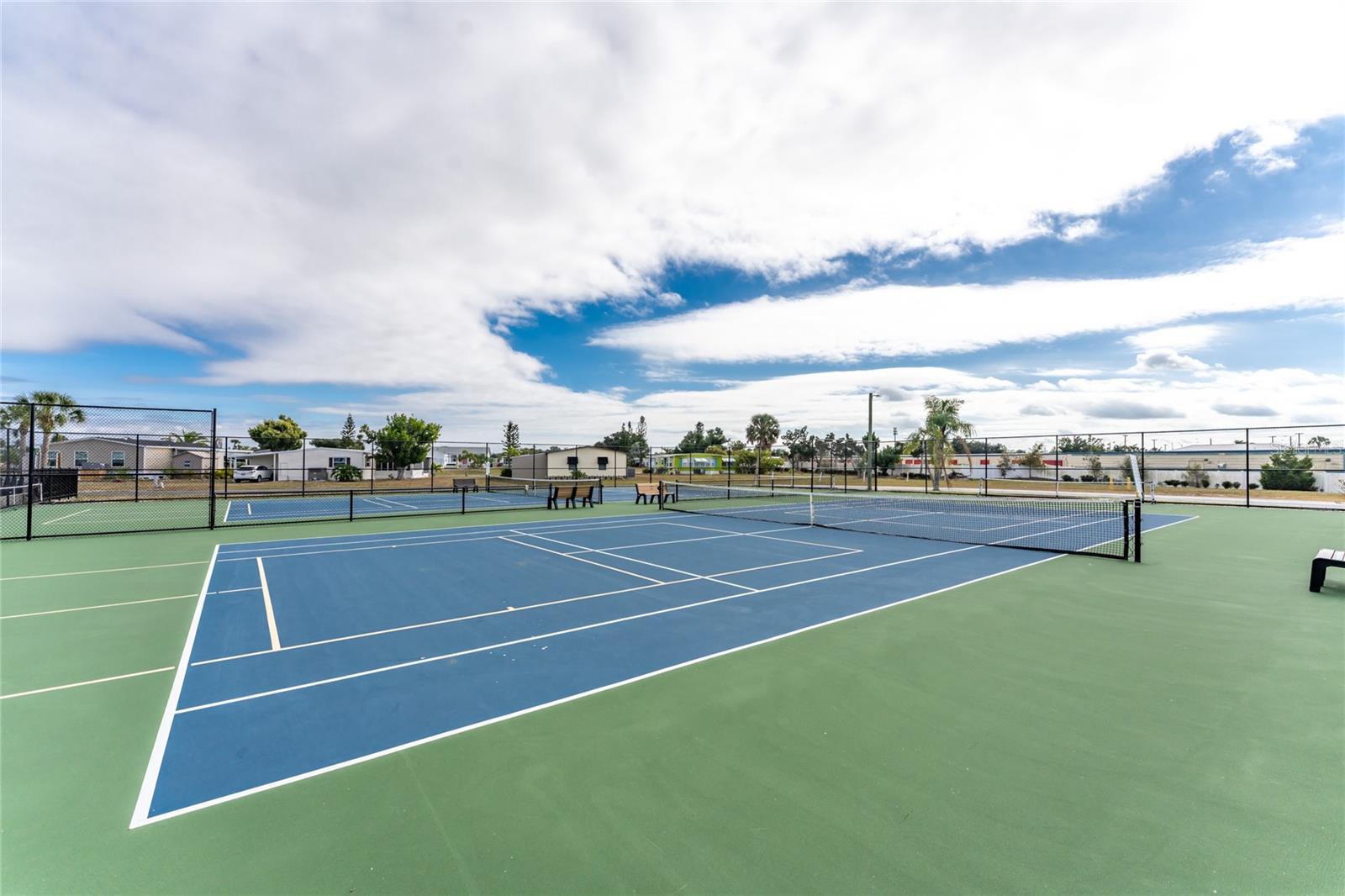 HOL MOB ESTATES 3RD ADD - Residential