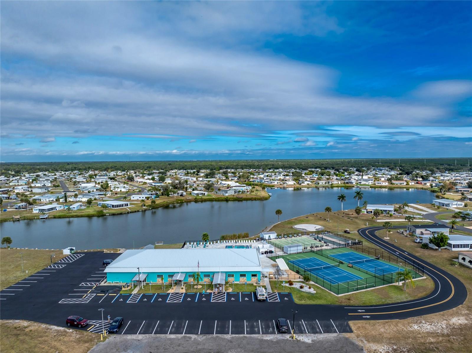 HOL MOB ESTATES 3RD ADD - Residential