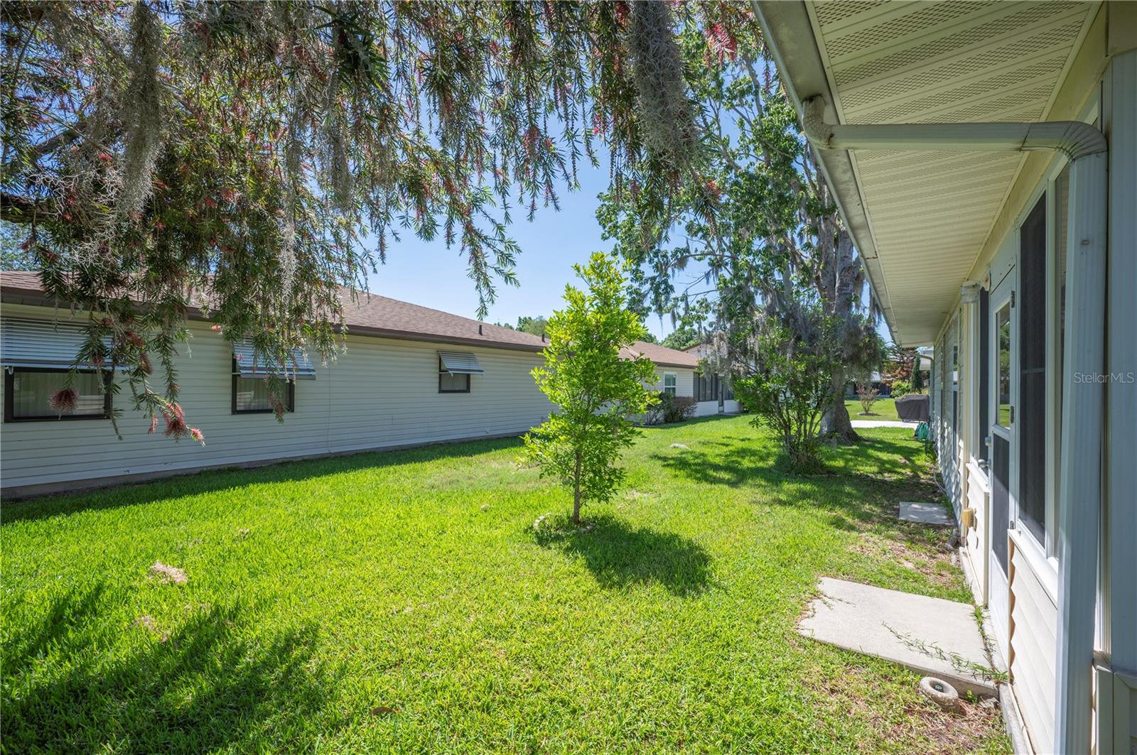 COLONNADES PH 02 - Residential