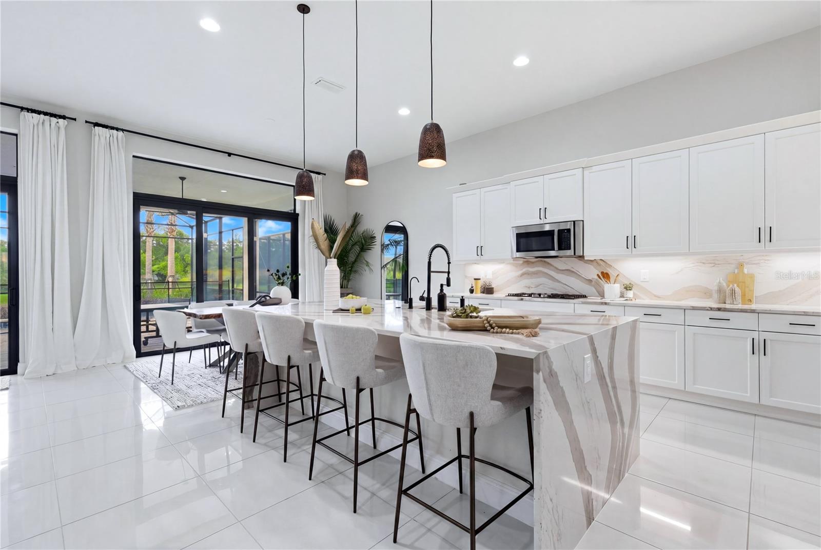 ARTISTRY SARASOTA - Residential